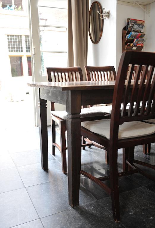 ليدن B&B Bed En Beschuit الغرفة الصورة